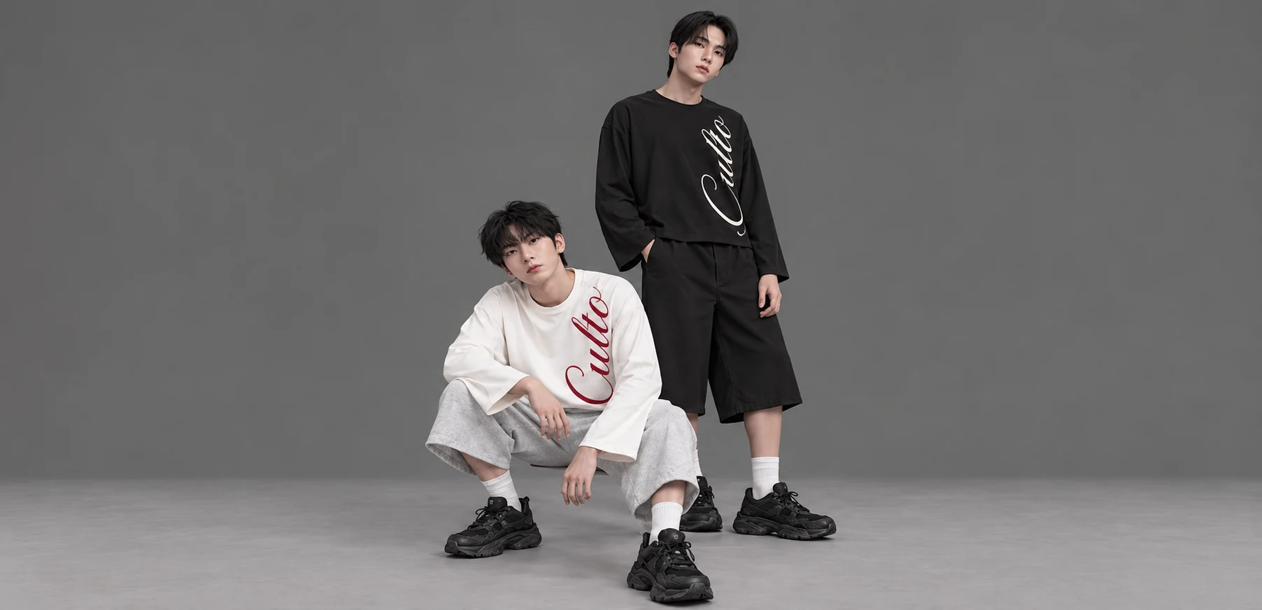 Dos modelos con el set Culto: long sleeve perla con jort melange, y long sleeve negro con jort negro